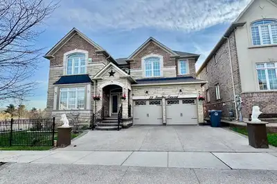 Image de Elegant Spacious Retreat • 15 mins from Yyz.