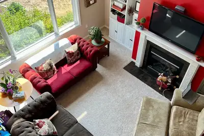 Image de Perfect AirVenture Home Base 3br/3ba • Sleeps 6+ • Spacious & Comfortable