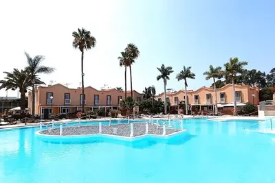 Image de Green Holiday Island Maspalomas• Patio & pool