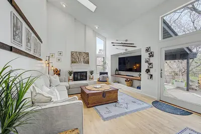 Image de The Cook Street Perch, Modern Farmhouse 2bd+Den/3ba, Centennial, Co