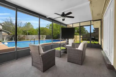 Image de Modern 4br Oasis w/ Private Pool, Outdoor Lounge & Full Amenities