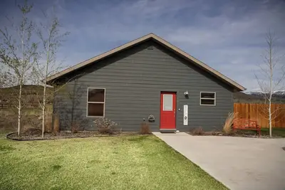 Image de Rainbow Trout Fishing Cottage: Near Yellowstone, Madison River & Summer Fun!