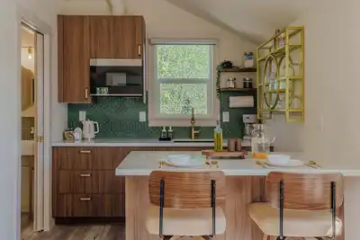 Image de #StayInMyDistrict St Johns Backyard Guesthouse