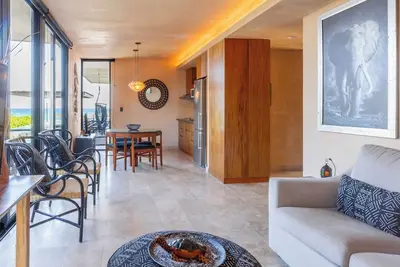 Image de Modern Ocean Front 2 Br by Bt Homes