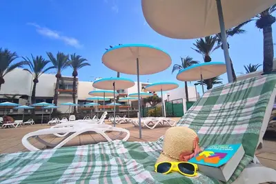 Image de RenTenerife El Romantico