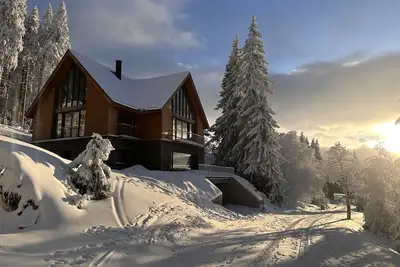 Image de Modern mountain chalet with sauna and ski-in/ski-out in the Giant Mountains
