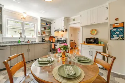 Image de Near Horse Shows & Events! Blissful Tryon Cottage