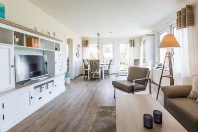 Image de Comfortable vacation home Deichhus with private sauna and garden in Zingst