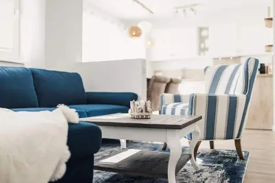 Image de Modern vacation apartment Lykke with garden, terrace and family-friendly furnishings.