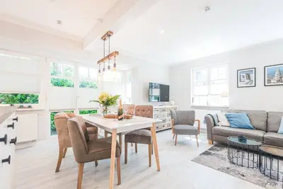 Image de Modern vacation home Moi Hus with garden, terrace and fireplace in Zingst