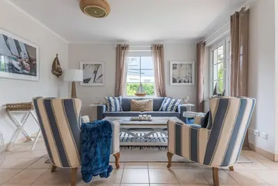 Image de Modern vacation home Segelmast in Zingst with Wlan, proximity to the beach and garden furniture