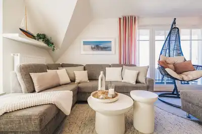 Image de Comfortable vacation apartment Urlaubsglück with balcony and modern furnishings