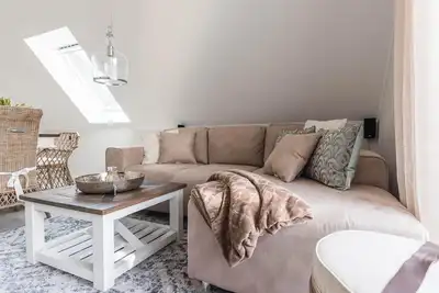 Image de Comfortable apartment with balcony and modern furnishings in Zingst