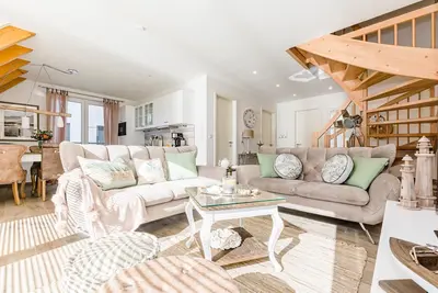 Image de Modern vacation home Windstille with sauna, balcony and proximity to the beach in Zingst