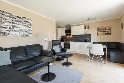 Image de Spacious apartment in Zingst with modern kitchen and parking space