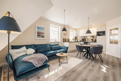 Image de Welcome to Strandlotsen - your modern vacation home with forest views