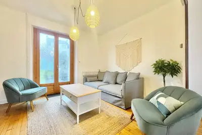 Image de Maison familiale 4 chambres et jardin centre Quimper, calme et confortable