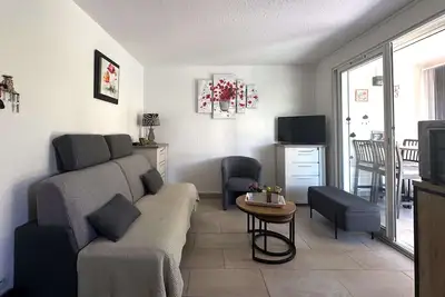 Image de T2 avec parking au cœur de la Pinède - 4 pers.