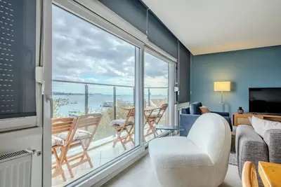 Best View & Best Location - 3br 2ba Central Beyoglu Apartment
