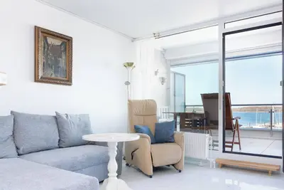 Image de Hafenjuwel apartment with fantastic harbor and fjord view