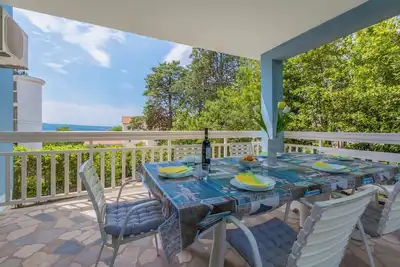 Image de Spacious apartment with three bedrooms, sea view and terrace