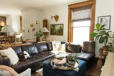 Image de Furnished 3br Loft I Downtown Weston I Near Fort Leavenworth