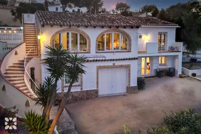 Villa Catalina by Abahana Villas
