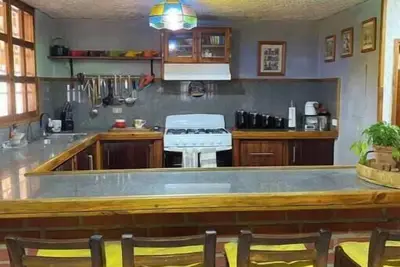 Image de Rustic house with gardens in excellent location