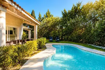 Image de Villa De Standing Domaine De Massane - Golf