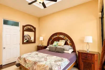Image de 2-bedroom house in tranquil Centro Mazatlán with Ac