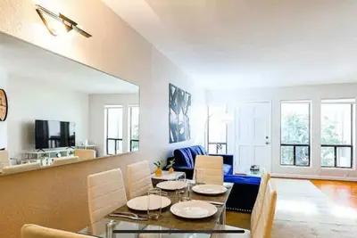 Image de Spacious in Old Town Scottsdale