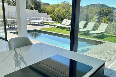 Villa d’architecte à Super Cannes
