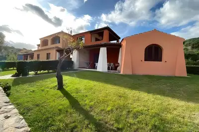 Image de Appartement 'Lu Sulianu- T2' avec terrasse privée, jardin privé et climatisation