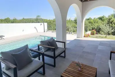 Image de Beautiful home in Stankovci