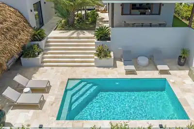 Image de Modern and luxurious villa on Jan Sofat by Caya