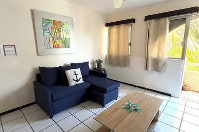 Image de Two-story oceanfront apartment with beautiful view