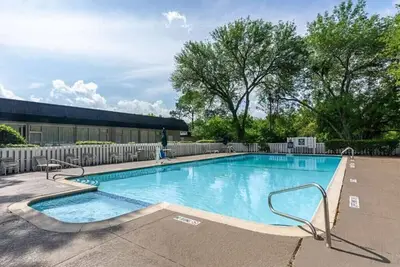 Image de Rodeway Inn King Room Resort Pool, 24/7 Gym