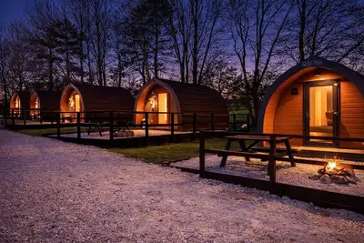 Image de Wyreside pod, ideal family break on fishing park close to Lancaster and Blackpool
