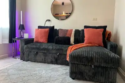 Image de Beach Town 1b Apartment with Social Tropical Vibe - Walk to Beach & Restaurants