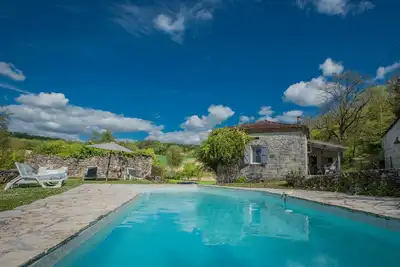 Image de Maison de vacances simple avec piscine privée