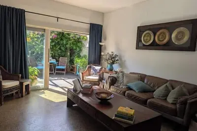 Image de Charming Victorian Cottage in convenient location in Richmond, 3 mins to trams