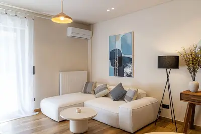 Image de Mandarin One Bedroom Apartment is a short walk from the beach & the town center
