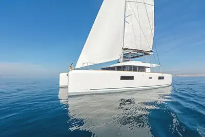 Image de Sun-Kissed Sailing Adventure in Islas Sarónicas