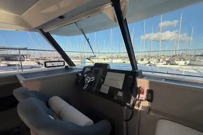 Image de Sun-Kissed Sailing Adventure in Antiguo Puerto de La Rochelle