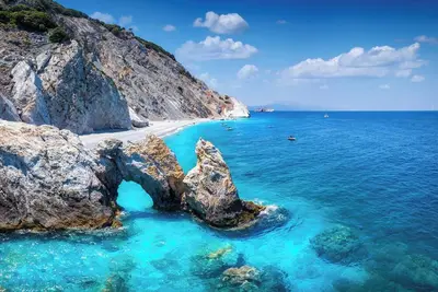 Image de Sun-Kissed Sailing Adventure in Islas Esporadas