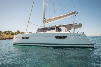 Image de Sun-Kissed Sailing Adventure in Islas Sarónicas