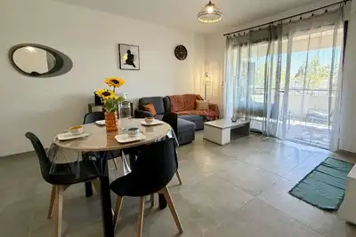 Image de Appartement neuf avec clim et parking - Vue dégagée