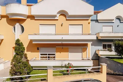 Image de Cozy 3-bedroom apartment near the center of Caldas da Rainha - Relax in comfort