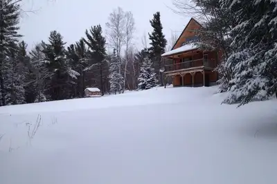 Image de Charming 2-bedroom, 1-bathroom home in Carroll, Nh located on 7 acres White Mtns