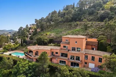 Image de Luxurious villa with 7 bedrooms